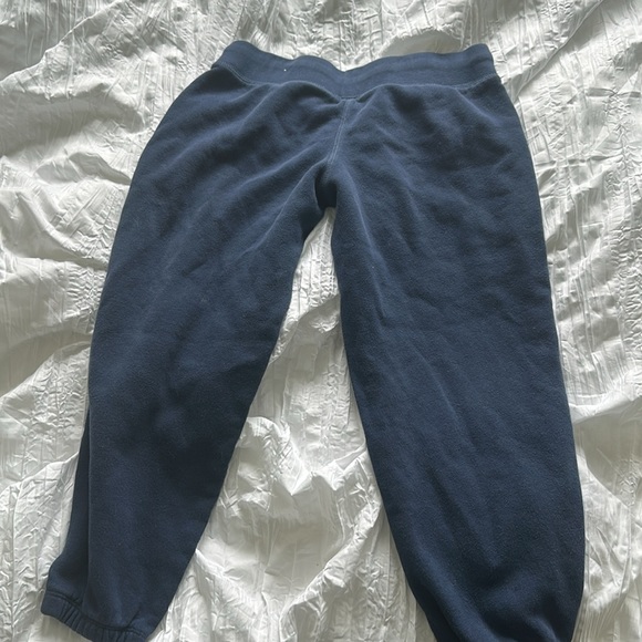 XS Aéropostale capri, barely worn, no holes or tears or stains, - Picture 2 of 3